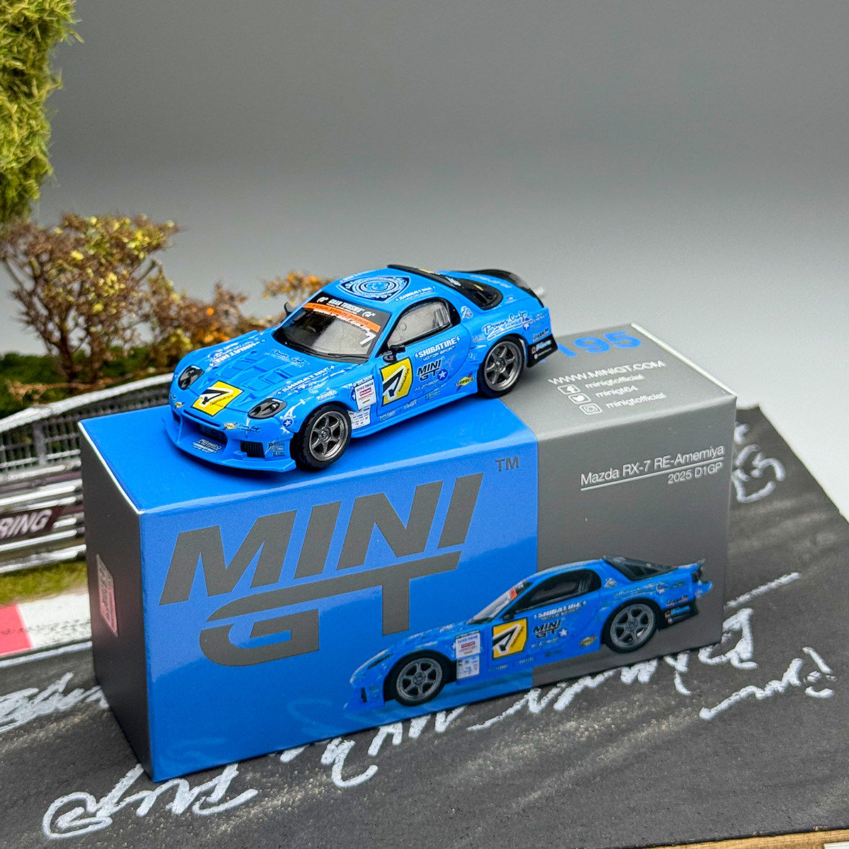 Kids Toys Cars - MINIGT 1:64 Mazda RX-7 RE-Amemiya 2025